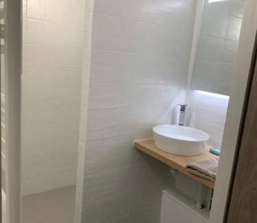 Perros-Guirec Apartment | Appartement plage de Trestraou 45m2