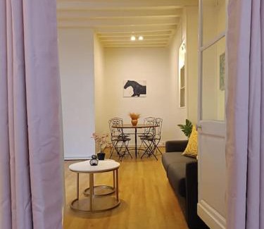 Coteaux Ouest Apartment | Appartement proche centre historique