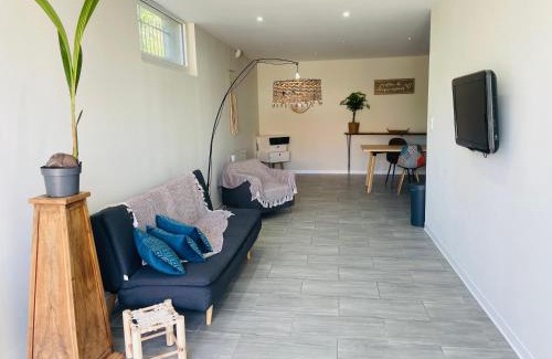 Aiguelèze Apartment | appartement saint juery