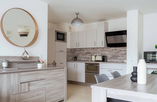 Chatillon Apartment | Appartement Spacieux a Chatillon