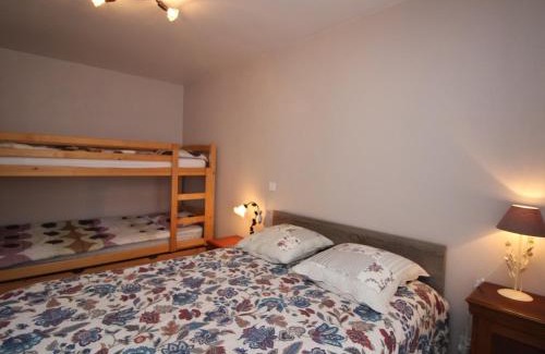 Mont-Dore Apartment | Appartement T2 avec Wifi au Centre du Mont-Dore, à 20m des Thermes, pour 5 personnes - FR-1-608-183
