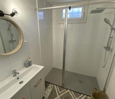 Saix Apartment | Appartement tout équipé 2 chambres + jardin