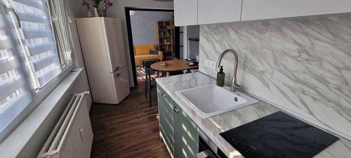 Sofia Apartment | Appartement vintage près de l'Académie de Medecine