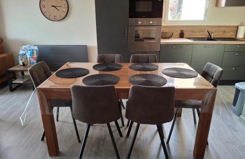 Pleneuf-Val-Andre Apartment | Appartement vue étang et port de Dahouët