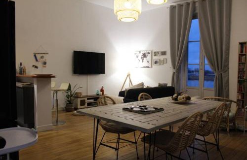Saumur Apartment | Appartement vue imprenable sur la Loire !