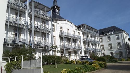 Le Croisic Apartment | Appartement vue latérale mer