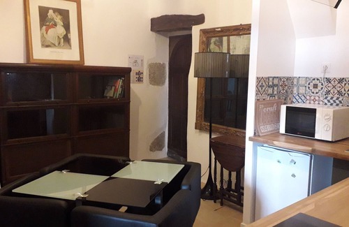 Brelidy Apartment | Appartement vue sur le Parvis du Château