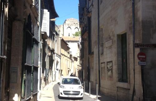 Avignon City Centre Apartment | Appartements La Croix - Hyper Centre - Palais des Papes et Pont d'Avignon - WiFi