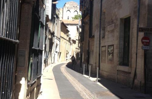 Avignon City Centre Apartment | Appartements La Croix - Hyper Centre - Palais des Papes et Pont d'Avignon - WiFi