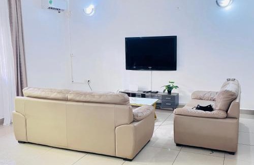 Yaounde Apartment | Appartements modernes, Wifi, TV - Yaoundé, Omnisports