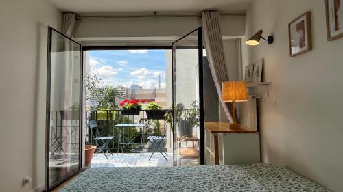 Necker Apartment | Appt 2 Chambres Vue Tour Eiffel