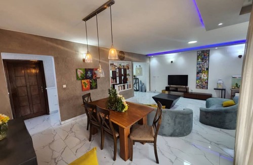Gombe Apartment | Appt 2ch. à Gombe/meublé-très Confortable/près Hôtel Rotana/quartier Sécurisé