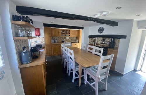 New Forest District Cottage | April Cottage Pool + Hot Tub by NewFo rest
