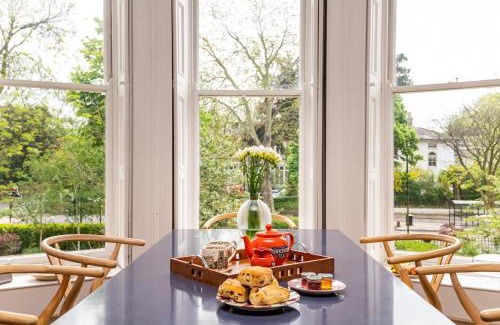 York Apartment | Apt 2, 2 Driffield Terrace Bright & Spacious 2-Bed Apartment in York Pass The Keys