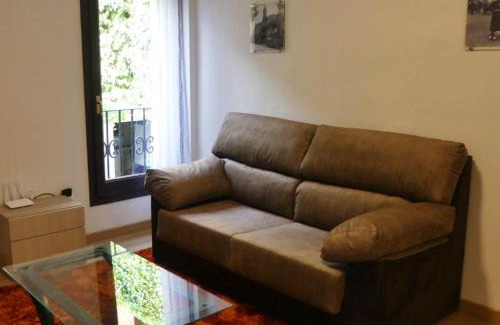 Vic Apartment | APT 2 Acollidor al Centre històric de Vic APTGARBI