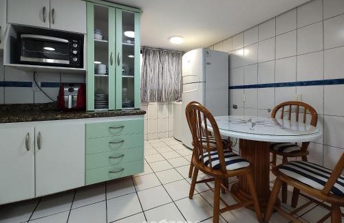 Ponta das Canas Apartment | Apt 2Q c/Acesso direto à Praia Floripa - CRVA0007
