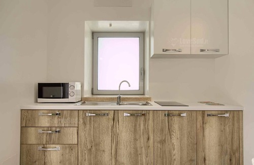 Torre Vado House | Apt B - Beach View Villa Controvento