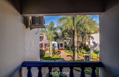 Ponta das Canas Apartment | Apt Beautiful Condominium Foot on the Sand Rpb038