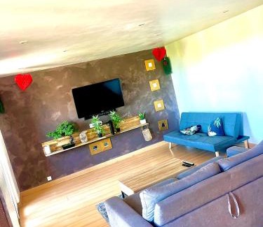 Montolivet Apartment | Apt Chic with view on Collines de Marcel Pagnol Wifi free parking and clim