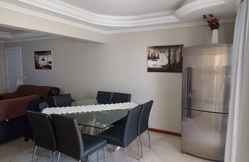 Itapema Apartment | Apt in the center of Meia Praia with 4 bedrooms with air - close to the sea and two vacancies