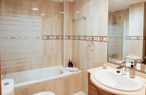 Coveta Fuma Apartment | Apt Urb Las Lanzas with pool and beach