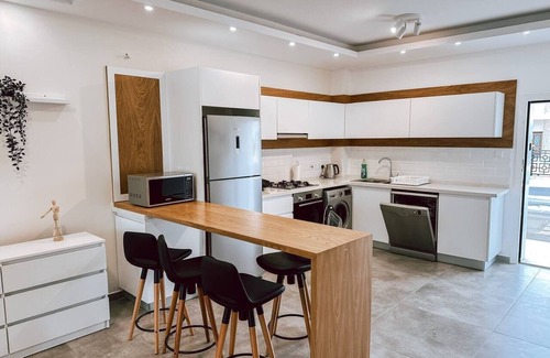 Tatlisu Apartment | Aptm for 5, near the sea, pool, BBQ area, terrace…