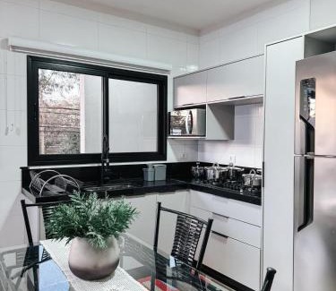 Tres Lagoas Apartment | APTO 100% Climatizado - Experiência Premium - Único na Cidade - Garagem Privativa p/carros ñ atende caminhonetes.