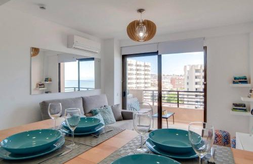Carihuela Apartment | Apto a pie de playa con vistas increíbles!