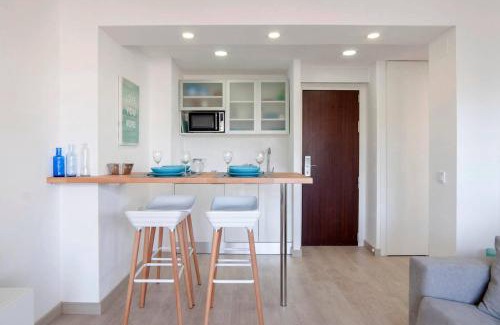 Carihuela Apartment | Apto a pie de playa con vistas increíbles!