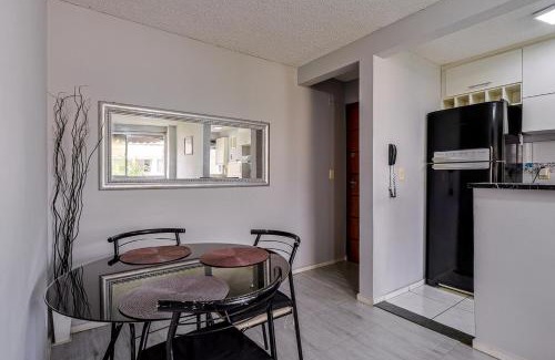 Barros Filho Apartment | Apto com ar-condicionado e vaga em Honorio Gurgel