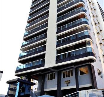 Aviacao Apartment | Apto Pé na Areia com Vista Mar, Churrasqueira e Espaço para 8 Pessoas