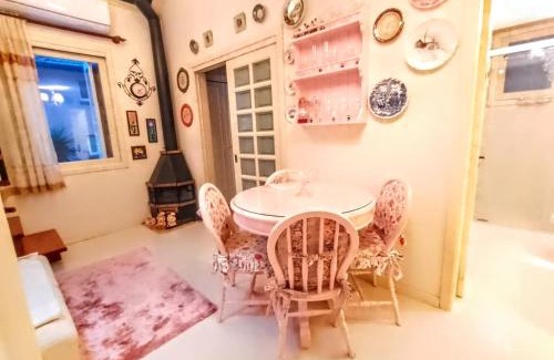 Bairro Lago Negro Apartment | Apto para 4 pessoas Cantinho da Mimosa à 4 min do centro, próx ao lagoNegro com wi-fi aceita Pet