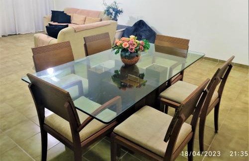 Vila Maia Apartment | Apto Pitangueiras - 3 quartos, 2 vagas, 4 banheiros, Cozinha completa, 2 minutos da praia