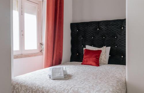 Lisbon Old Town House | Aquilla's Family Room 101 by Mycelia