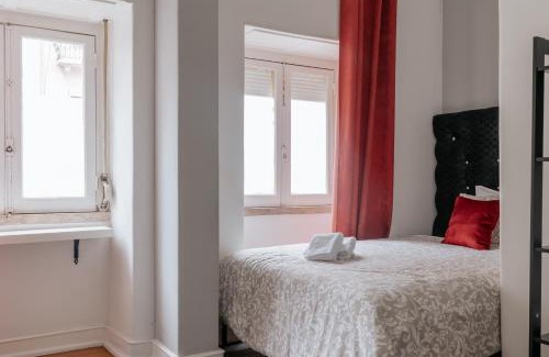 Lisbon Old Town House | Aquilla's Family Room 101 by Mycelia