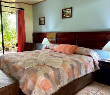 Puerto Viejo de Sarapiqui Hotel | Ara Ambigua Lodge