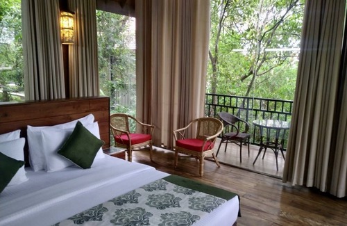 Naula Hotel | Arangala Forest Lodge