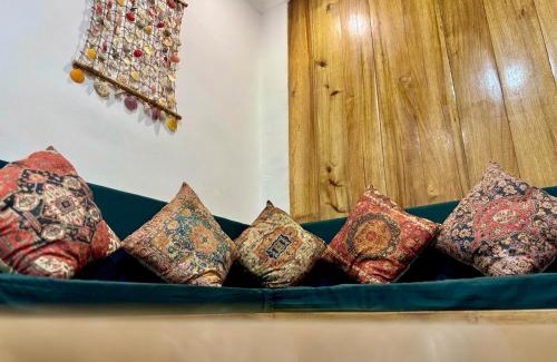 General Luna House | Araw Boutique