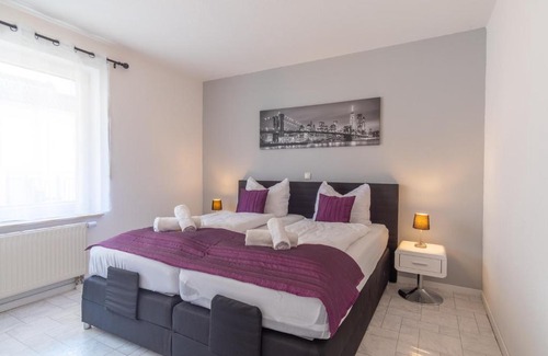 Großwiederitzsch Apartment | Arbeitsplatz, Balkon, Tiefgarage nähe neue Messe