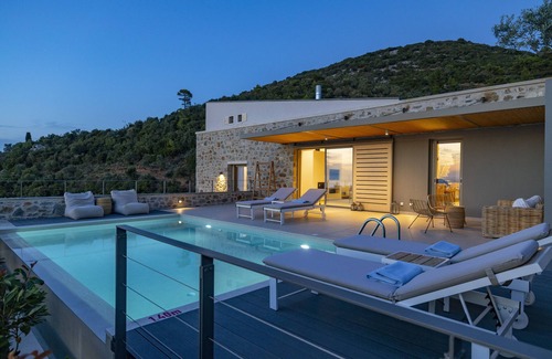 Skiathos Villa | Architect-designed 3 bedroom villas with private infinity pools