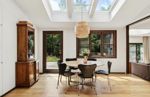 Tisvildeleje House | Architect Designed With Two Wings By Tisvilde Hegn