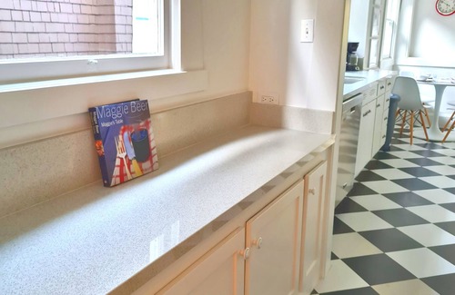 Alameda House | ARCHITECTURAL GEM 6bdrm island 2700+ sqft spa, theater, grill, yard, office