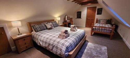 Pitlochry House | Ard Darach Cottage - very central