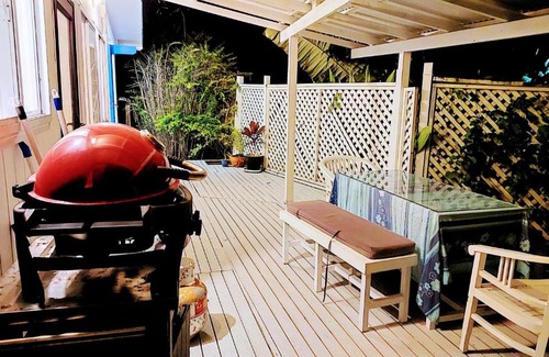 Avarua Apartment | Are Tamareni 2BR Beach Cottage or River Studio