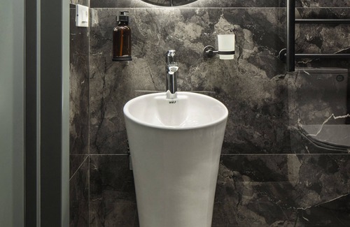 Erebuni Hotel | AREA HOTEL YEREVAN