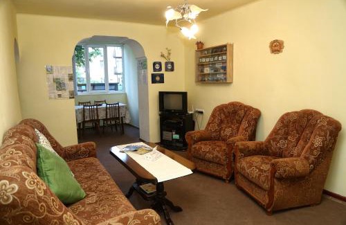 Goris House | Aregak B&B and Tours