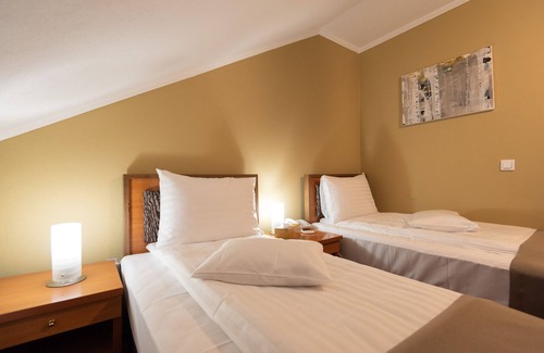 Odorheiu Secuiesc Hotel | Areo Hotel & Restaurant