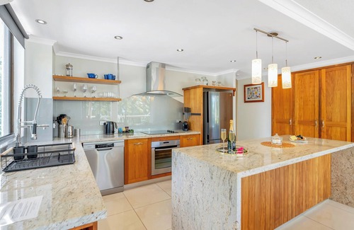 Clifton Beach Apartment | Argosy On The Beach