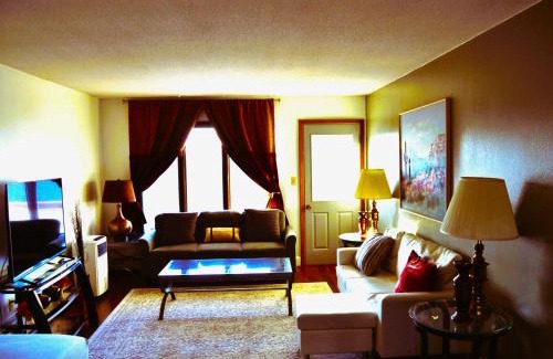 Grand Forks Apartment | Arhaus 3