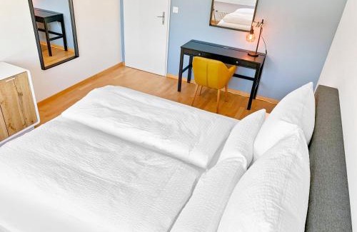Zug Apartment | ARISER - Zug Mountain View Business Apartment